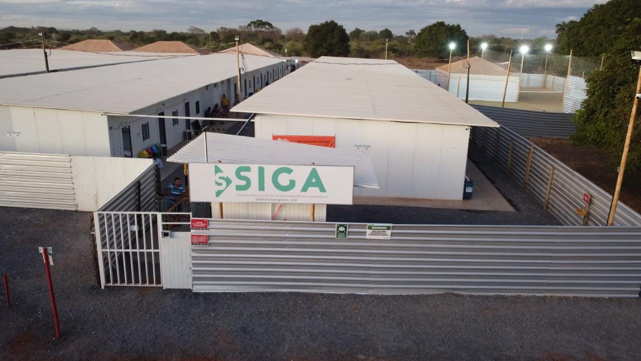 Vista aérea noturna